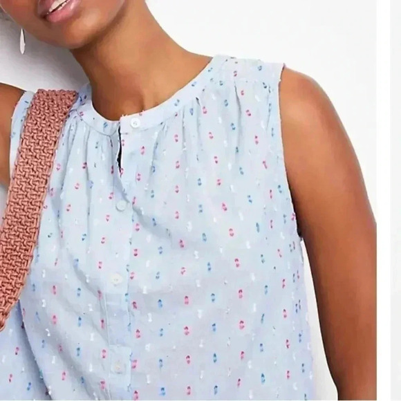 Loft Shimmer Clip Dot Sleeveless button down Shirt -blouse, elastic stretch back - Picture 2 of 9